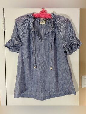 Tuckernuck Blue & White Striped Peasant Blouse Women’s Medium, Ruffle Sleeve